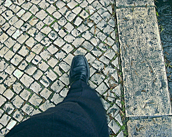 autor: João Varela
t&iacute;tulo: O dia igual