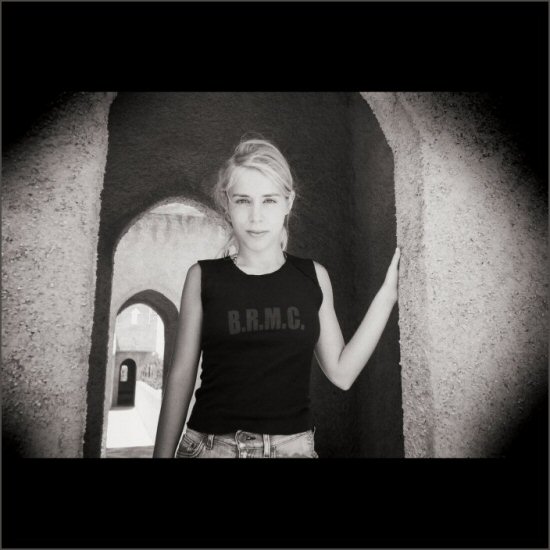 autor : Edgar Keats                    t&iacute;tulo: fell in love with this sweet sensation