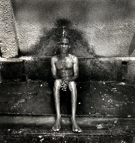 autor : Cláudio Edinger                    t&iacute;tulo: Insane Asylum