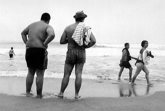 auteur : João Pádua                    titre: Praia Azul