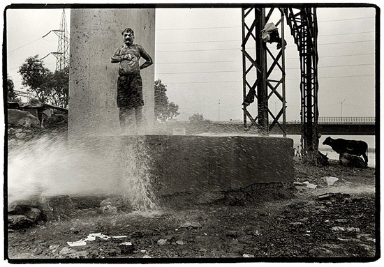 auteur : Stefan Rohner                    titre: Delhi