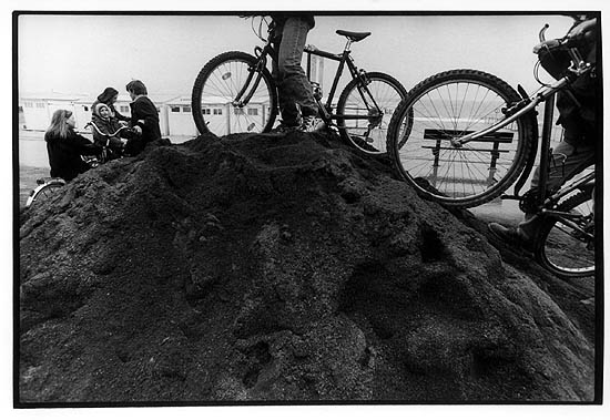 autor: Yves Rousselet
t&iacute;tulo: Jeux d