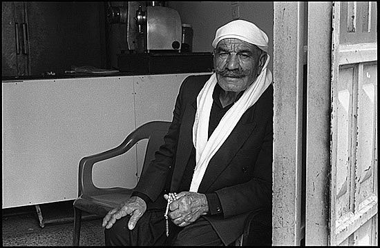 autor: Patrick Tombelle
t&iacute;tulo: Druze in Majdal Shams, Golan Heights