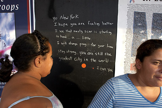 autor: Martin Fuchs
t&iacute;tulo: Four Years Later - 9/11 commemoration