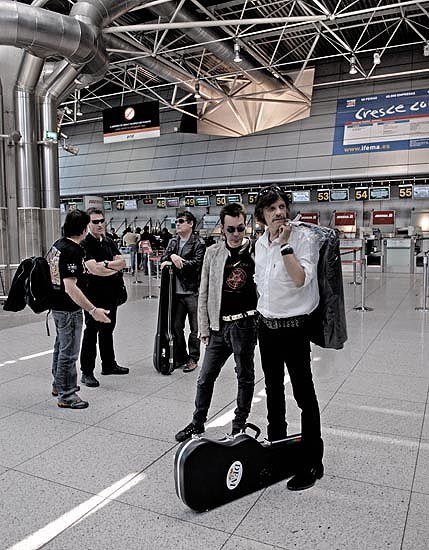 autor: Rita Carmo
t&iacute;tulo: Xutos & Pontapés