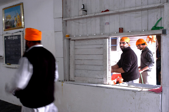 autor: Rui Mira
t&iacute;tulo: Sempre muito para fazer...