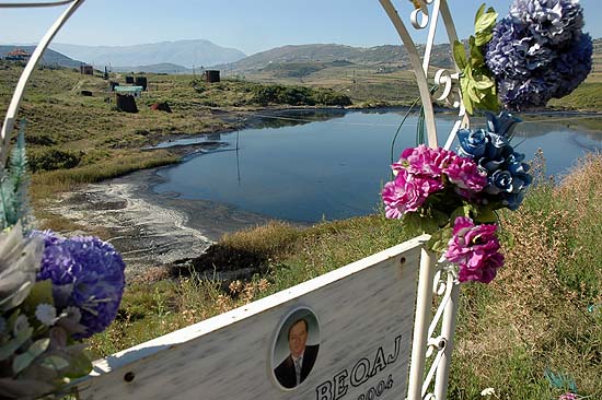 autor: Yves Rousselet
t&iacute;tulo: Pollution par le pétrole échappé d?un réservoir.