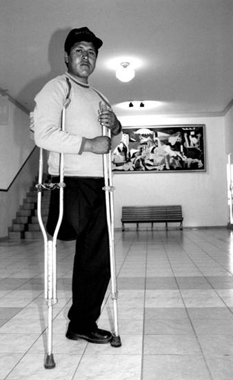 autor: Txomin  Txueka
t&iacute;tulo: LUIS ALFREDO CASTAÑO ROMERO  -  GERNIKA