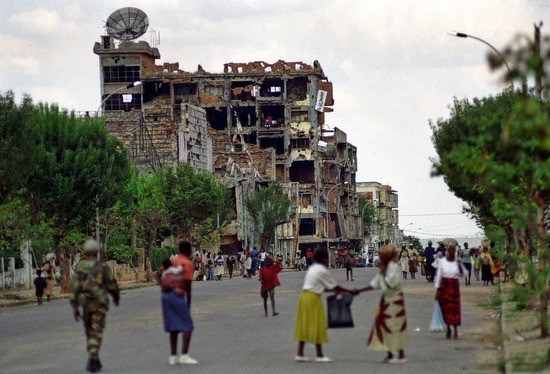 autor: Cláudio Versiani