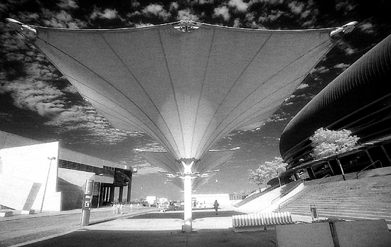 autor: Manuel Luís Cochofel
t&iacute;tulo: simetria