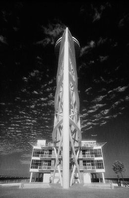 autor: Manuel Luís Cochofel
t&iacute;tulo: simetria II