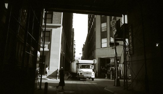 autor: john strazza
t&iacute;tulo: black tunnel - nyc - 02