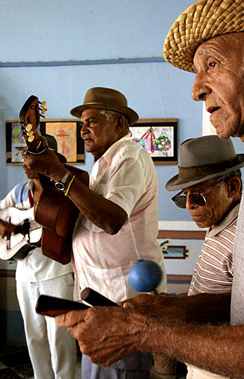 autor: Stefano Levi
t&iacute;tulo: Los Pinos