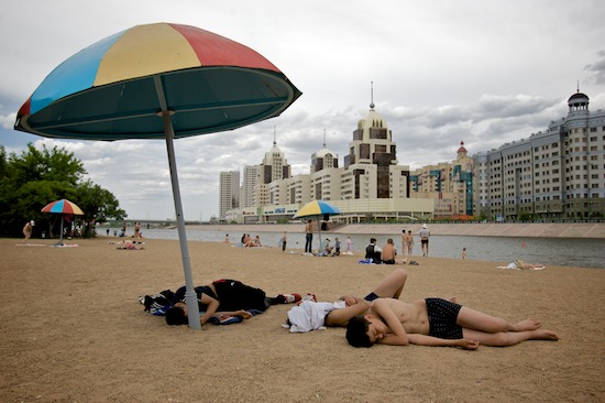 autor: Joost De Raeymaeker
t&iacute;tulo: Astana