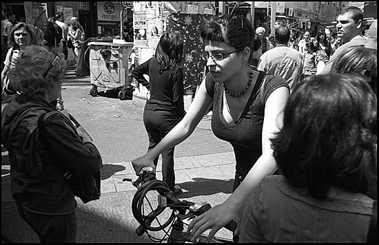 autor: Patrick Tombelle
t&iacute;tulo: HaCarmel Market in Tel Aviv