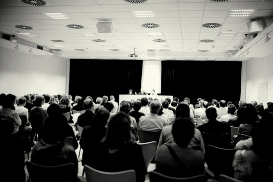 autor: Txomin  Txueka
t&iacute;tulo: "LITERAKTUM", Okendo Kultur Center