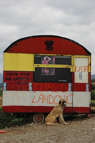 autor: Yves Rousselet
t&iacute;tulo: Baraque de stand forain