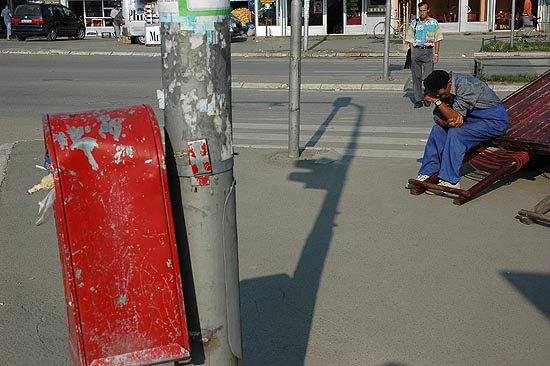 autor: Yves Rousselet
t&iacute;tulo: Attente et moment de fatigue pour ce porteur