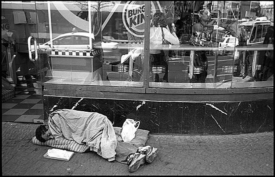 autor: Patrick Tombelle
t&iacute;tulo: Shopping street in Tel Aviv
