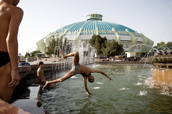 autor: Joost De Raeymaeker
t&iacute;tulo: Taschkent