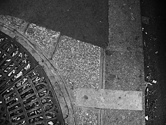 auteur : Alain-Gilles Bastide                    titre: Place St.Michel