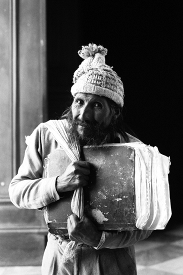 autor: Txomin  Txueka
t&iacute;tulo: BOLIVIA