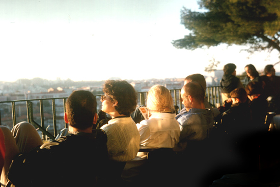 autor: João Varela
t&iacute;tulo: Pessoas ao sol