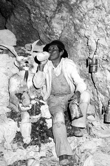 autor: Txomin  Txueka
t&iacute;tulo: BOLIVIA