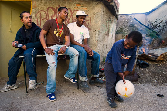 author : Joost De Raeymaeker                    