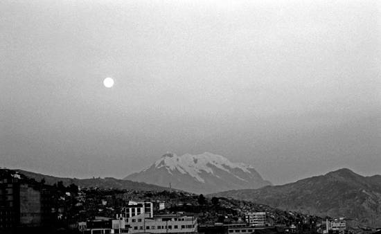 autor: Txomin  Txueka
t&iacute;tulo: ILLIMANI