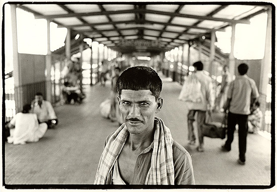 autor: Stefan Rohner
t&iacute;tulo: New Delhi Train Station 5