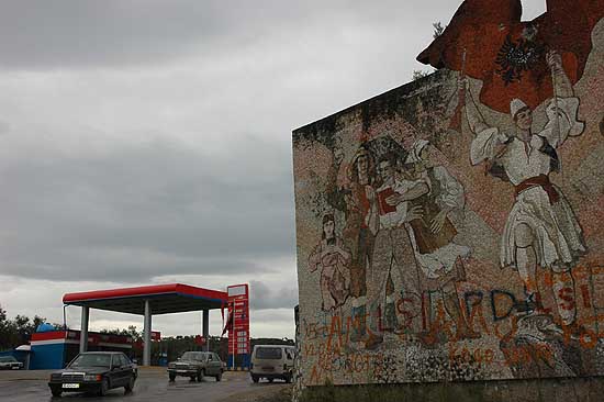 autor: Yves Rousselet
t&iacute;tulo: Les temps changent et certaines couleurs ... demeurent
