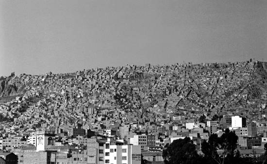 autor: Txomin  Txueka
t&iacute;tulo: Más arriba de La Paz, El Alto