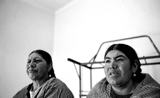 autor: Txomin  Txueka
t&iacute;tulo: JUANA VALENCIA  y  PATRICIA ARRATIA