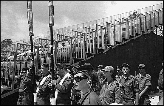 autor: Patrick Tombelle
t&iacute;tulo: Military rehearsal for Independence Day, Jerusalem